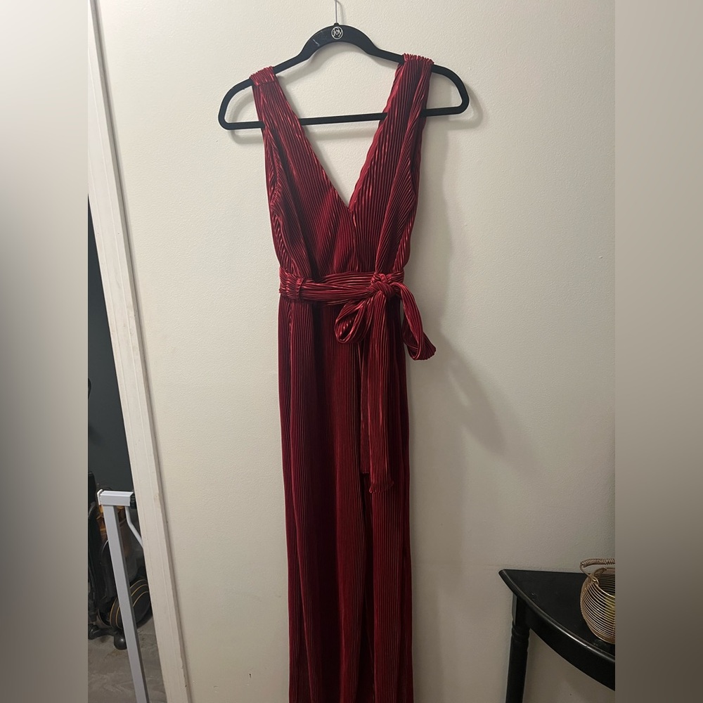 Red beautiful jumpsuit from Vici collection